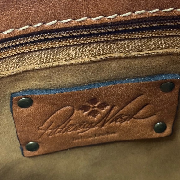 Patricia Nash Venezia 100% Italian Leather Floral Crossbody Bag - Picture 8 of 12